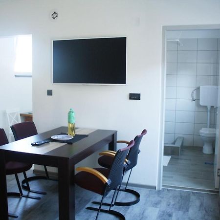 Šabac Unamare Apartment מראה חיצוני תמונה